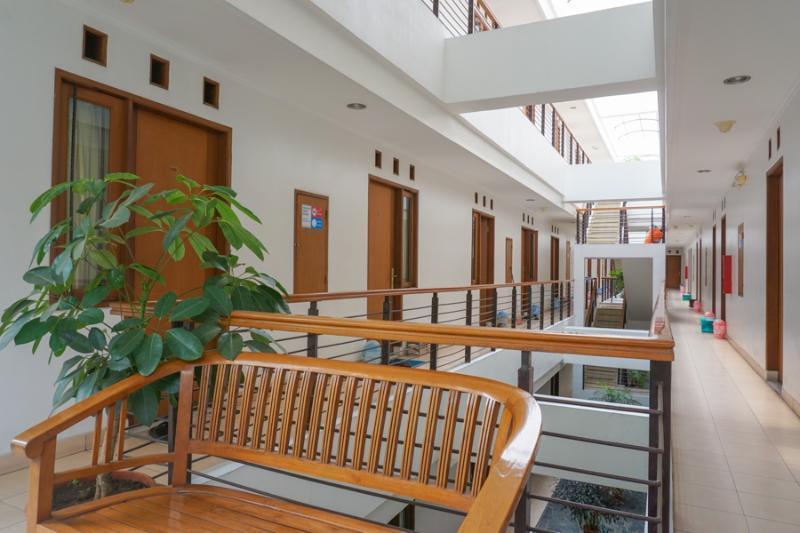 Residences By Reddoorz Near Maranatha University Bandung Exterior foto